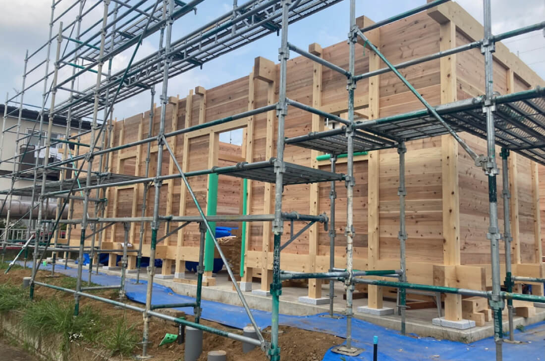 落とし込み板壁(板倉造り)